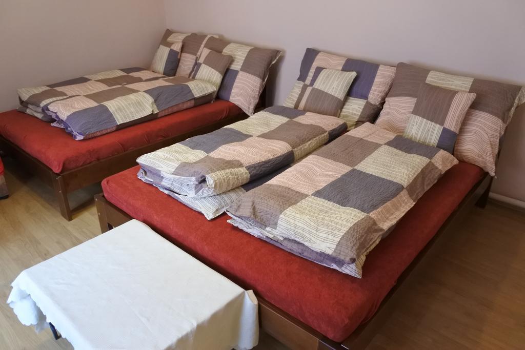 Kisasszony Apartman Еґер Екстер'єр фото
